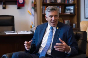 darin-lahood-passes-on-illinois-senate-run-in-blow-to-gop-hopes