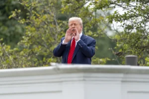 trump-threatens-to-federalize-dc-after-doge-staffer-‘big-balls’-assaulted