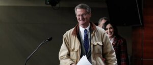 tim-burchett-signals-he