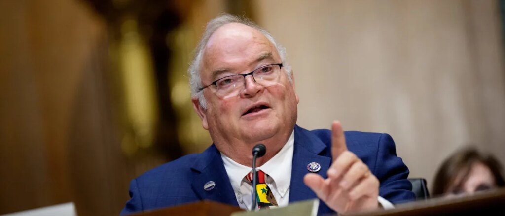 trump-ousts-irs-chief-just-weeks-after-confirmation