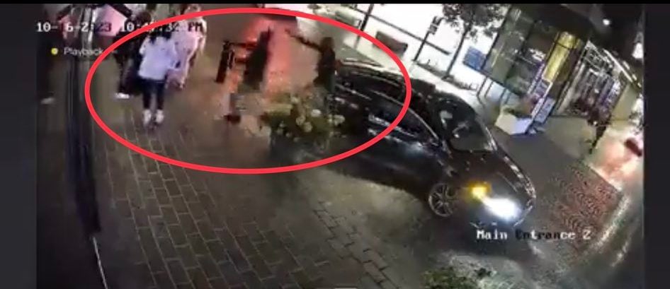 cctv-catches-drive-by-robbery-at-gunpoint-in-swanky-dc-neighborhood