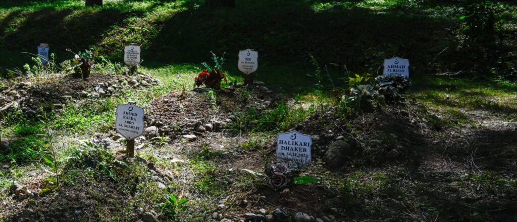 landscaper-mowed-around-corpse-thinking-it-was-a-halloween-decoration:-report