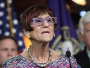 rosa-delauro,-82,-is-hospitalized-and-will-undergo-surgery