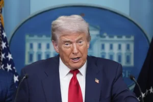 trump-takes-control-of-dc-police-and-deploys-national-guard