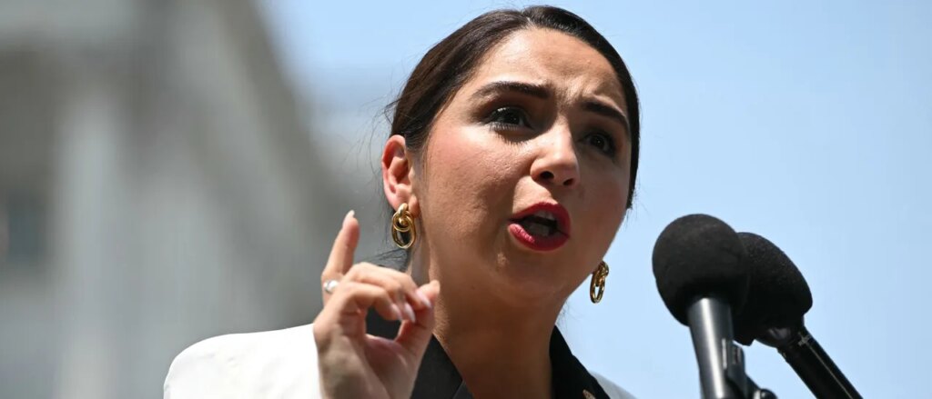 democrat-who-said-she-is-guatemalan-before-american-calls-ice