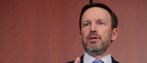 dem-suggests-party-should-shut-down-gov