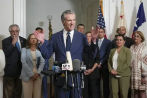watch-live:-newsom-unveils-california-redistricting-effort-at-la-rally