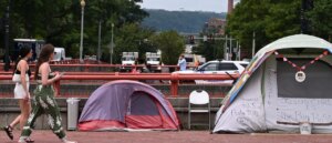 liberal-enclave-fears-dc-homeless-will-hop-border-amid-trump-crackdown
