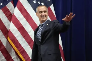 corey-lewandowski’s-dhs-special-employee-status-under-scrutiny