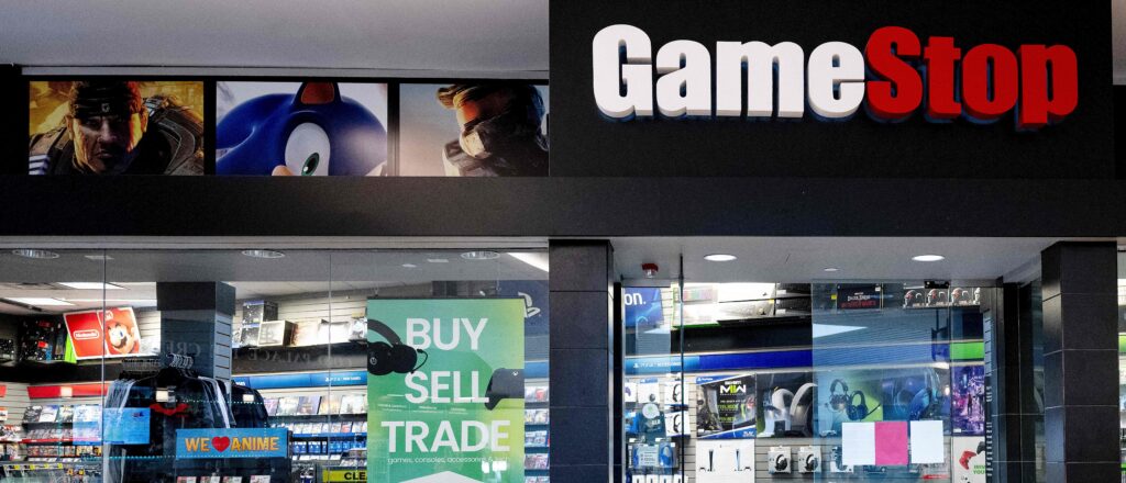 ex-marine-gamestop-manager-allegedly-shoots-suspected-shoplifter-dead