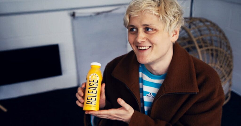 amazon-let-its-drivers’-urine-be-sold-as-an-energy-drink