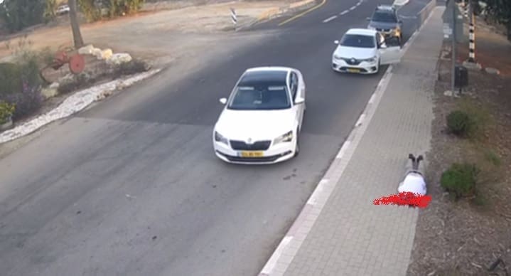 exclusive:-truly-barbaric-–-hamas-guns-down-innocent-israeli-fleeing-terrorists-during-sabbath-attack-–-then-use-his-corpse-as-target-practice