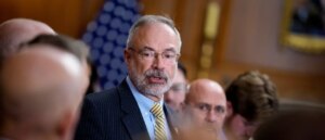 earmarks-make-for-strange-bedfellows-in-gop