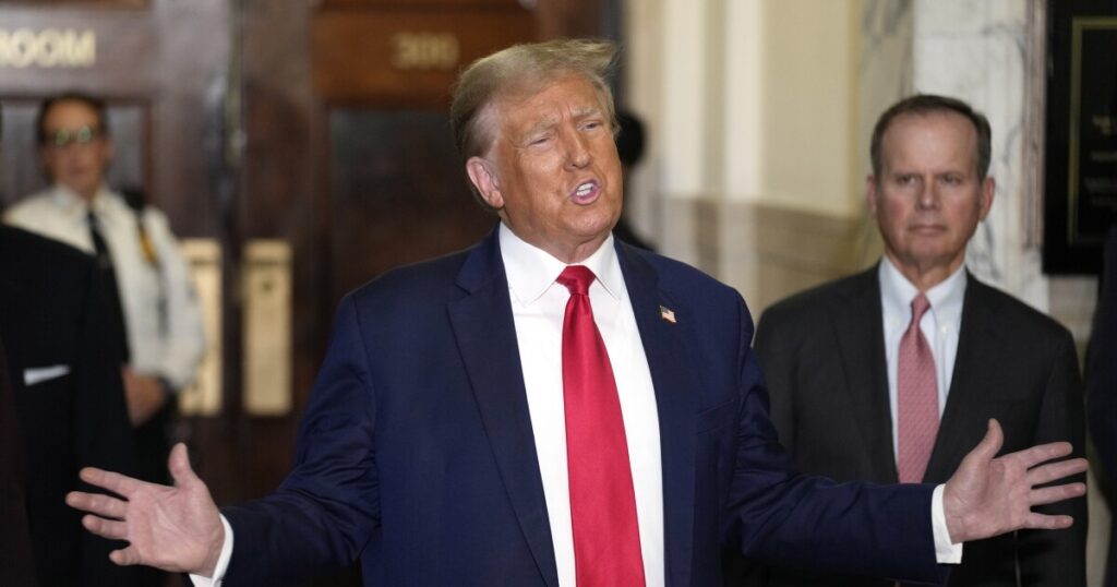‘bidenomics’-helps-trump-make-his-case-in-five-key-states:-poll