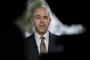 white-house-pushes-senate-to-confirm-trump-fed-nominee-by-next-interest-rate-meeting