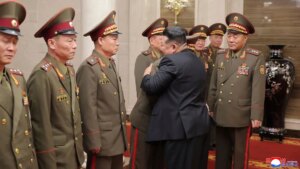 kim-jong-un-rewards-north-korean-soldiers-returning-from-ukraine-with-‘hero’-title