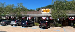 cracker-barrel-caves,-brings-back-classic-logo