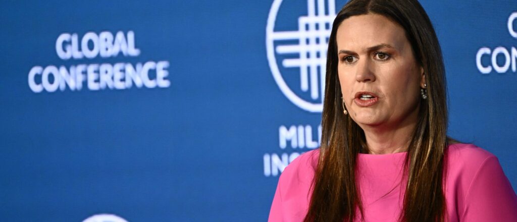 sarah-huckabee-sanders-signs-executive-order-eliminating-‘woke,’-‘anti-women’-words-from-govt-docs