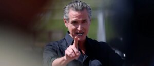 payback?-—-gavin-newsom-appears-to-disrespect-arnold-schwarzenegger-during-major-announcement