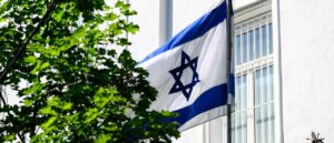 public-school-district-votes-to-display-israeli-flags-to-combat-antisemitism