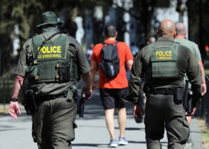 dc-man-who-flung-sandwich-at-federal-agent-hit-with-misdemeanor-assault