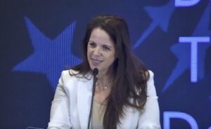 vindicated:-dr.-simone-gold-discusses-“selective-persecution”-|-joe-hoft