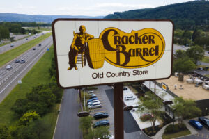 cracker-barrel-cofounder-speaks-out-about-rebranding-chaos:-‘it’s-crazy’