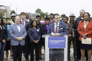 michigan-democrats-caught-in-$5-billion-fraud-scheme-|-the-gateway-pundit-|-by-gregory-lyakhov