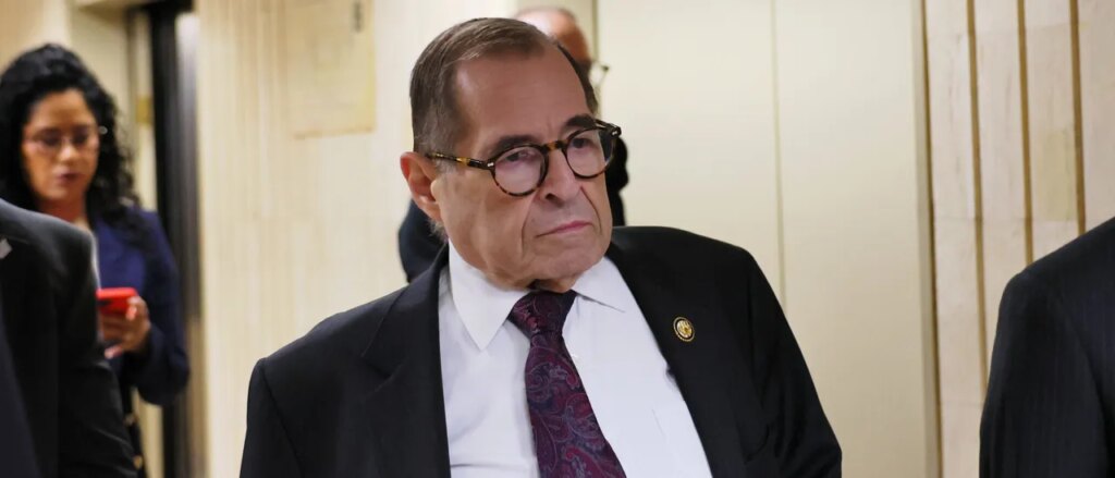 top-democrat-and-trump-foe-will-not-seek-reelection