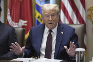 watch-live:-trump-makes-an-announcement-about-the-defense-department