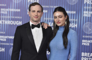 airbnb-co-founder-says-biden’s-border-crisis-drove-him-to-leave-the-democratic-party