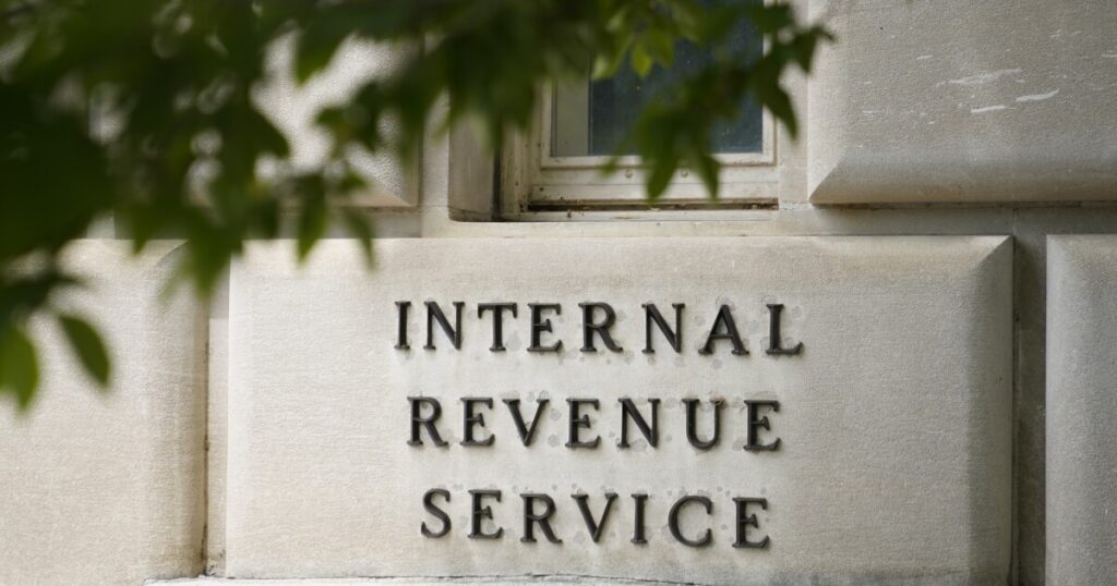 buzz:-irs-fears-taxpayer-‘threats’-to-expanded-audit-army,-sen.-grassley-a-matchmaker