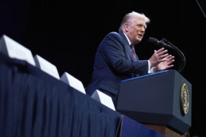 trump-goes-‘against-the-grain’-with-free-market-conservatism-tactic