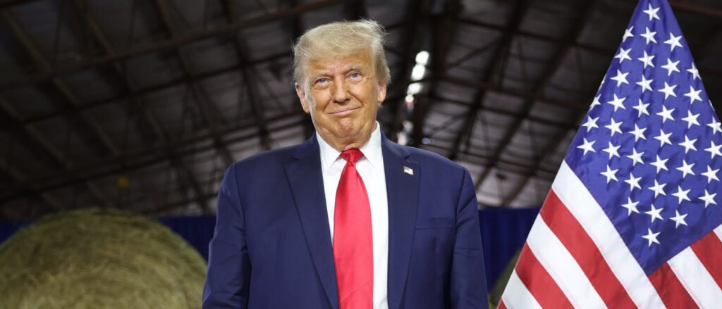 trump-gaining-ground-with-young-voters:-poll
