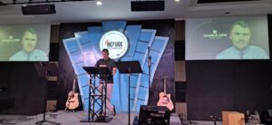 christians-in-thailand-memorialize-charlie-kirk-|-the-gateway-pundit-|-by-antonio-graceffo