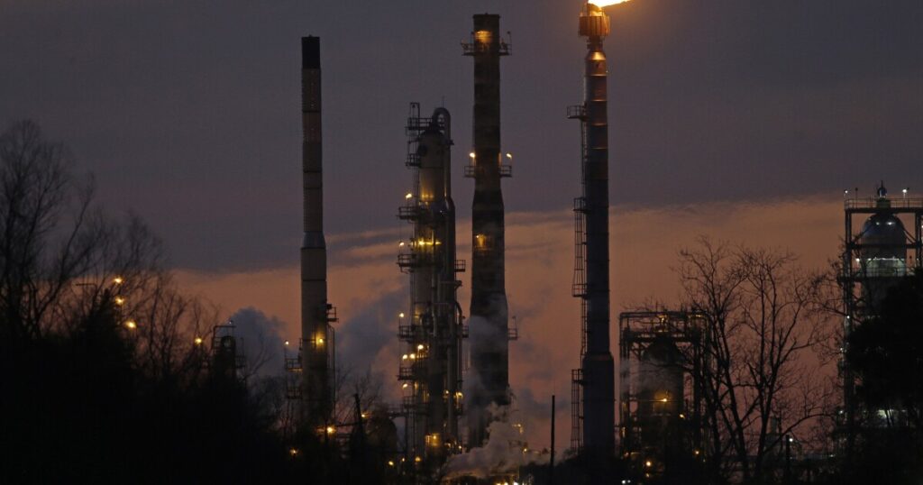 northeast-lawmakers-urge-biden-to-reduce-energy-costs
