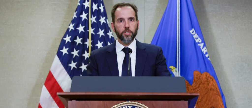 fbi-targeted-conservative-orgs-in-trump-election-interference-probe-—-including-turning-point-usa