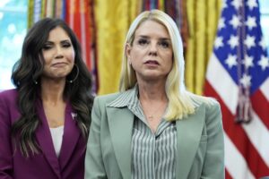 bondi-faces-conservative-backlash-over-‘hate-speech’-comments