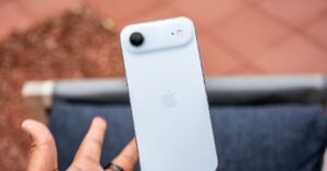 the-iphone-air’s-battery-life-isn’t-as-bad-as-i-thought-it-would-be