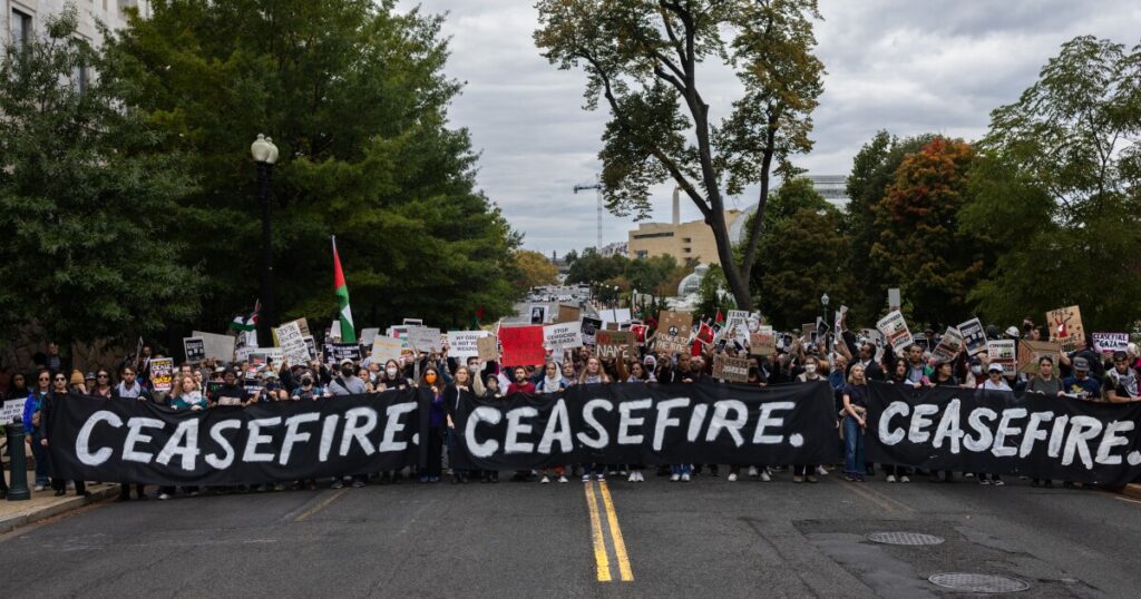 more-than-100-protesters-arrested-in-new-york-city-demanding-ceasefire-in-gaza