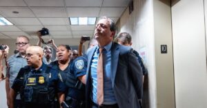 these-are-the-15-new-york-officials-ice-and-nypd-arrested-in-manhattan