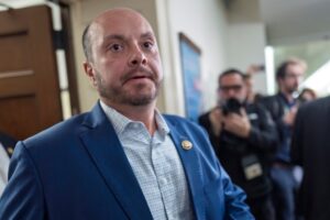 republicans-want-to-know-how-discord-polices-for-extremism