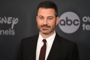 kimmel-doesn’t-apologize,-offers-clarification-on-controversial-remarks