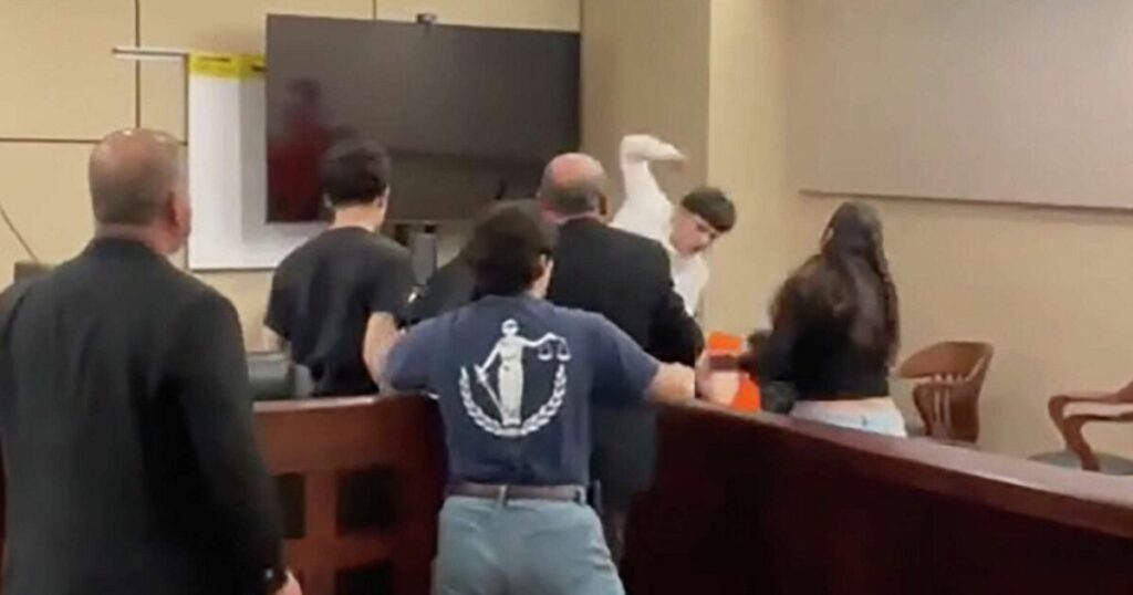 wild-video:-brawl-breaks-out-in-texas-courtroom-after-teenage-murder-victim’s-family-attacks-the-suspect-|-the-gateway-pundit-|-by-cassandra-macdonald