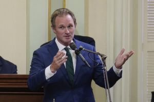 gop-leader-disputes-newsom’s-comments-on-colbert’s-show