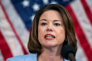 trump’s-tariff-relief-for-farmers-puts-dems-in-legislative-crosshairs