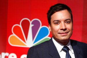 jimmy-fallon-defends-show-as-nonpartisan:-‘we-try-to-make-everybody-laugh’