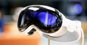 this-startup-wants-to-put-its-brain-computer-interface-in-the-apple-vision-pro