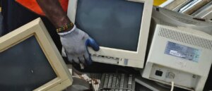 tech-company-finally-ends-a-painfully-slow-chapter-of-internet-history