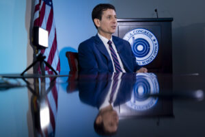 taxpayers-pay-$400-million-per-day-for-furloughed-workers:-cbo